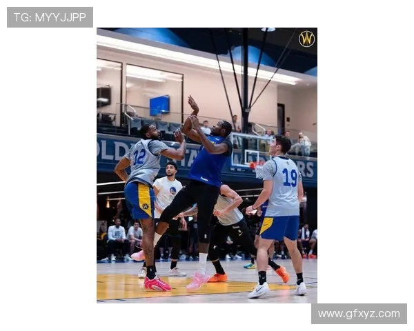 库里领衔金州勇士激战纽约尼克斯东西强强对话夜焦点之战点燃麦迪逊花园