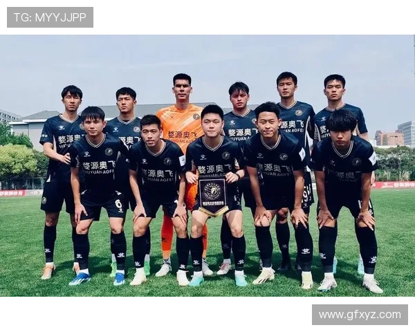 精彩纷呈的赛事回顾：盘点本赛季最具震撼力的比赛瞬间与背后故事